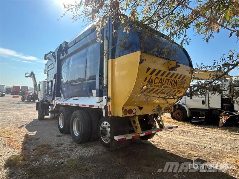 Mack MRU633 10x4 Front Loader Waste Collection Truck Camion dei rifiuti