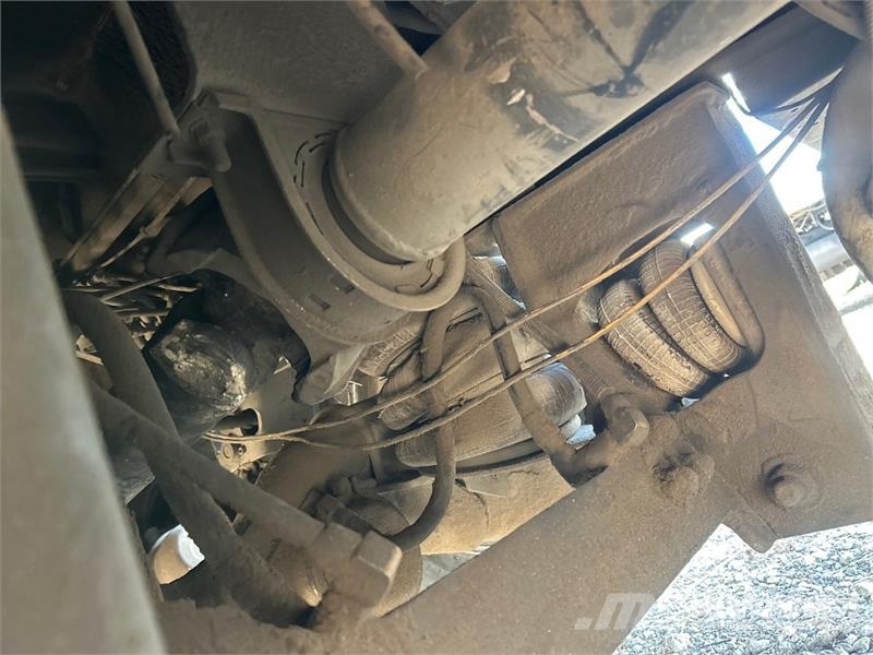 Mack MRU633 10x4 Front Loader Waste Collection Truck Camion dei rifiuti