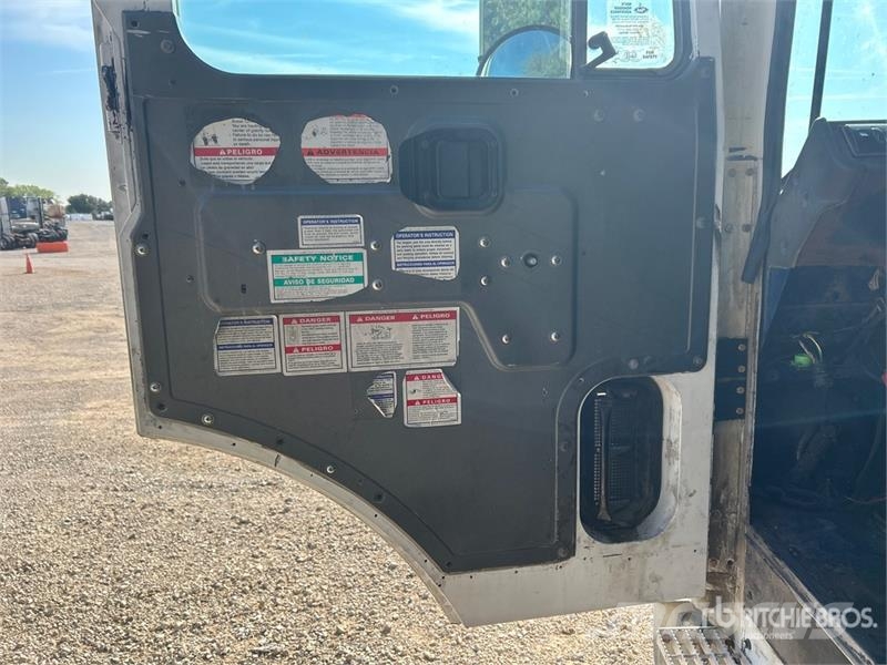 Mack MRU633 10x4 Front Loader Waste Collection Truck Camion dei rifiuti
