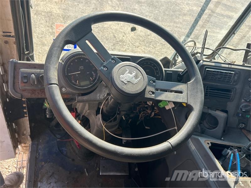 Mack MRU633 10x4 Front Loader Waste Collection Truck Camion dei rifiuti