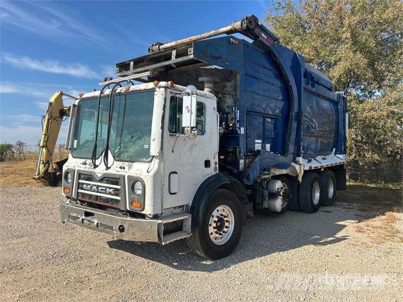 Mack MRU633 10x4 Front Loader Waste Collection Truck Camion dei rifiuti