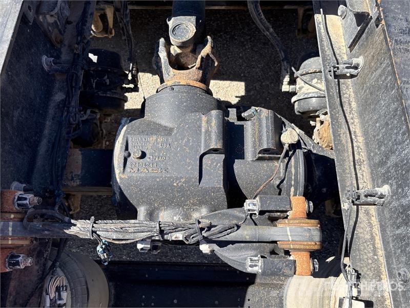 Mack P164T 6x4 T/A Day Cab Truck Tractor Trekkers