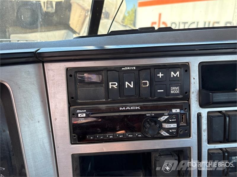 Mack P164T 6x4 T/A Day Cab Truck Tractor Trekkers