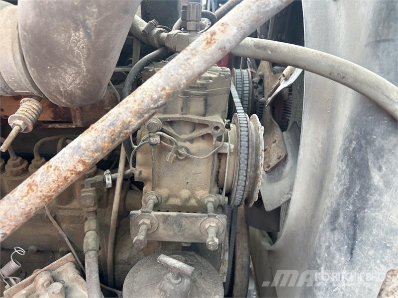 Mack R685ST Kombiji / vakuumski kamioni