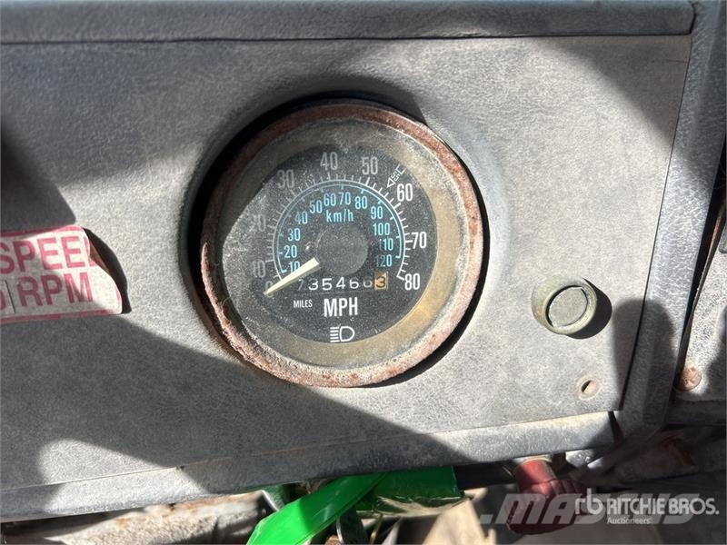 Mack R685ST Kombiji / vakuumski kamioni