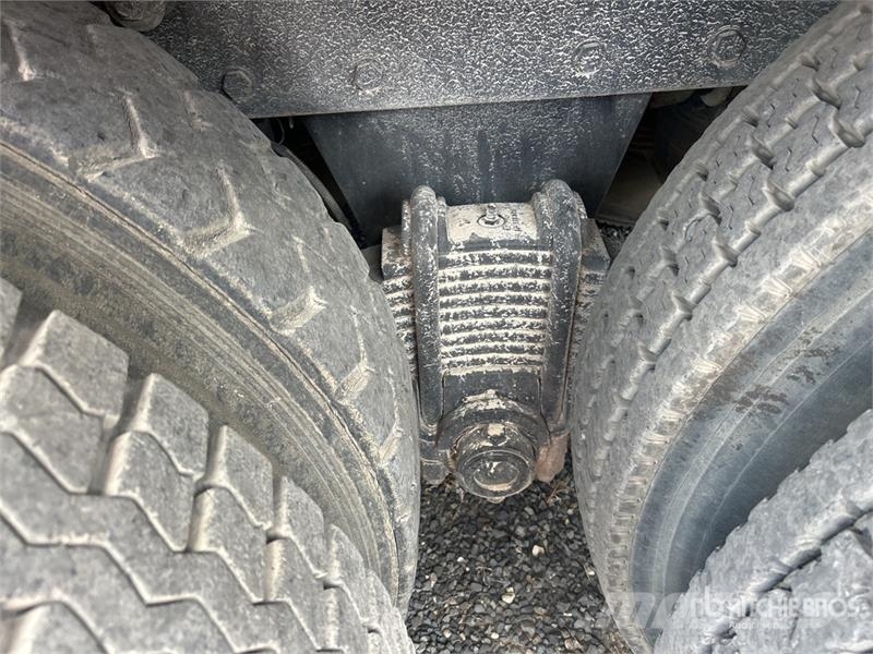 Mack R685ST Kombiji / vakuumski kamioni