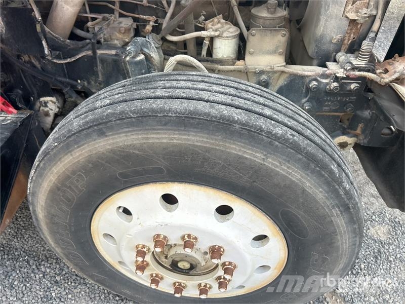 Mack R685ST Kombiji / vakuumski kamioni