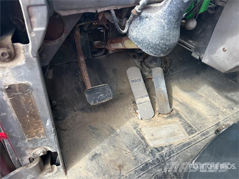 Mack R685ST Kombiji / vakuumski kamioni