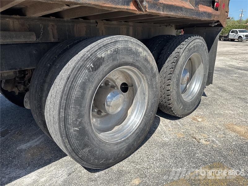 Mack R686ST Kipper