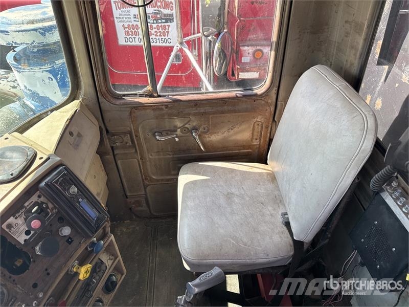Mack R686ST Kipper