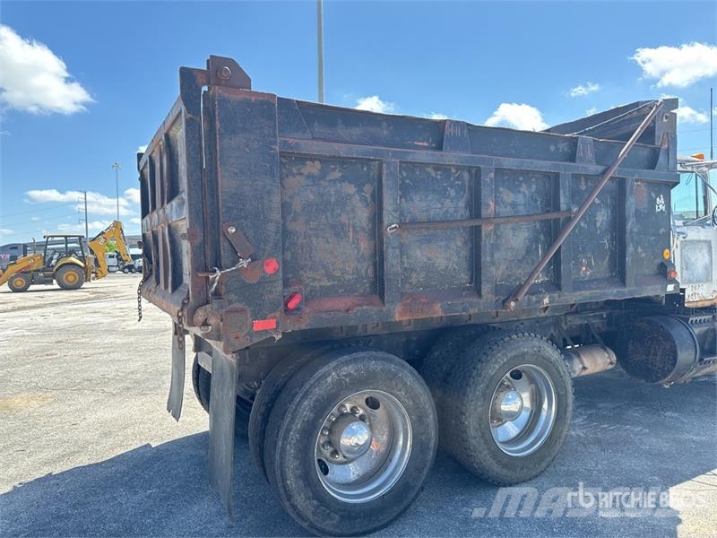 Mack R686ST Kipper