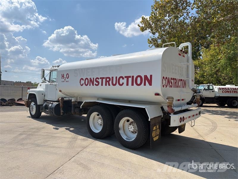 Mack R690ST 6x4 Water Truck 水罐车