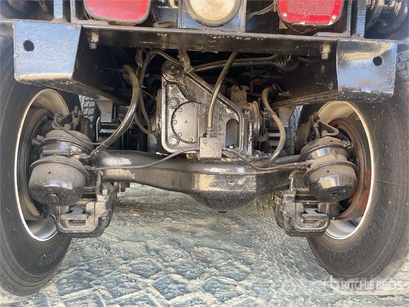 Mack RD688S 傾卸式卡車