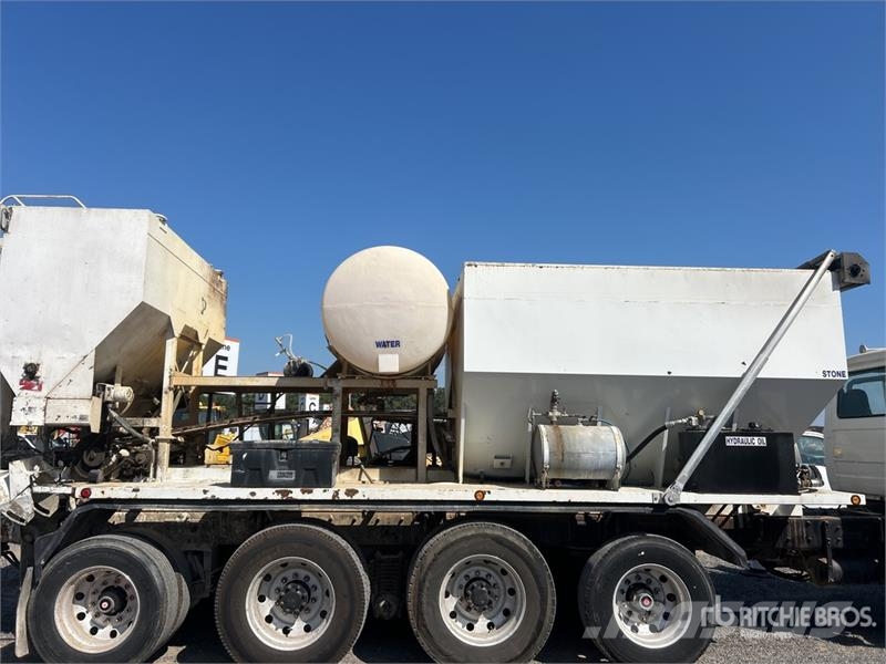 Mack RD688S 10x4 Volumetric Mixer Truck ミキサー車