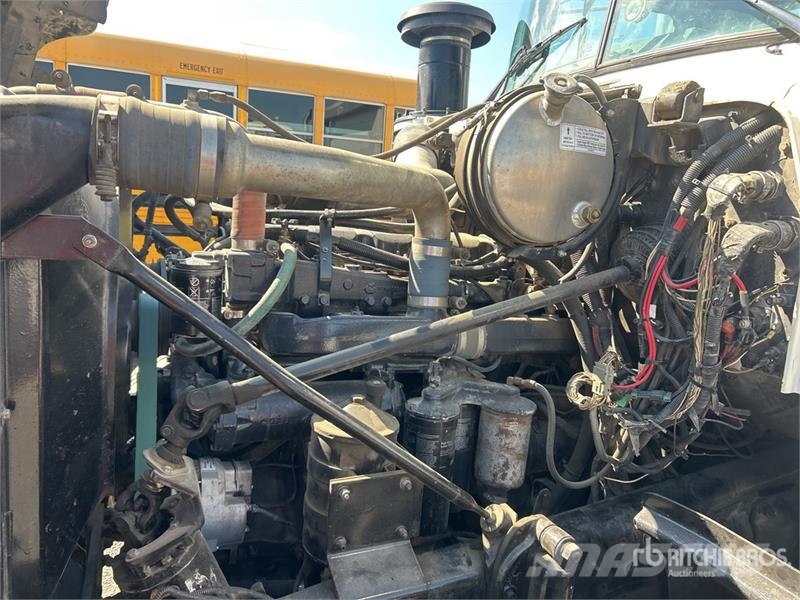 Mack RD688S 10x4 Volumetric Mixer Truck ミキサー車