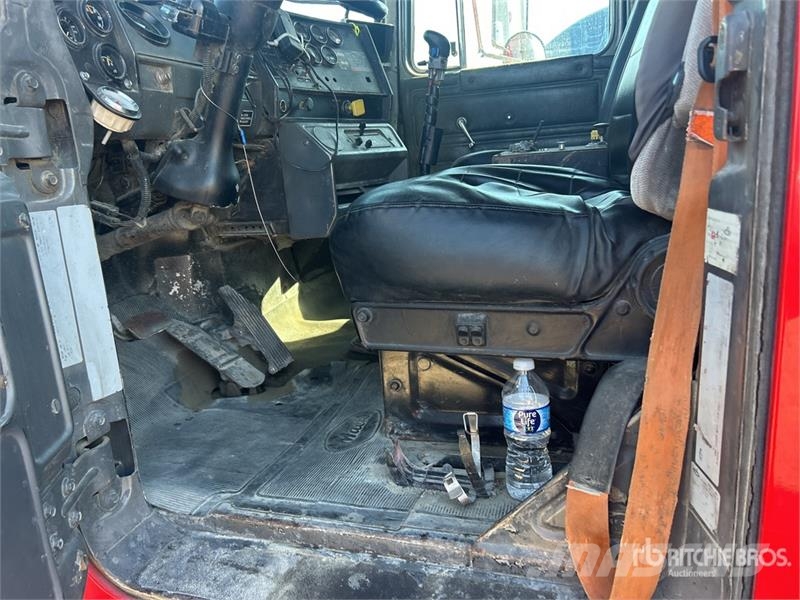 Mack RD688S 12x4 Simple 16 Five Axle Dump Truck Tippbil