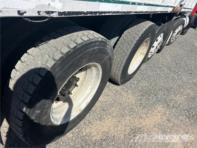 Mack RD688S 12x4 Simple 16 Five Axle Dump Truck Tippbil