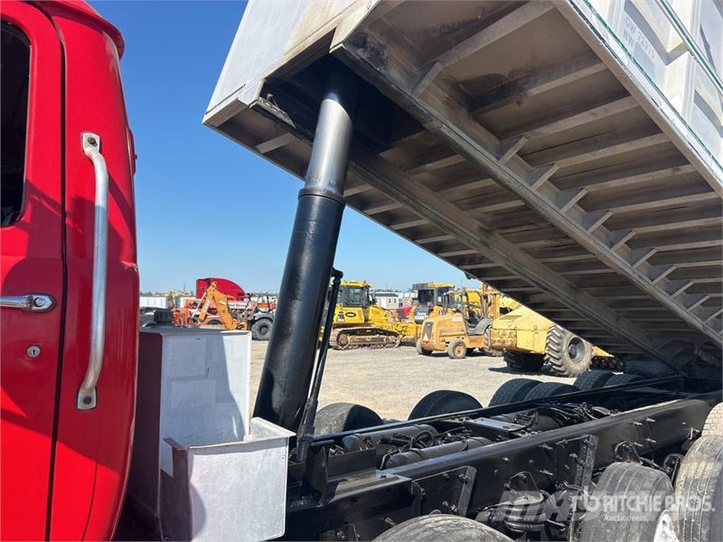 Mack RD688S 12x4 Simple 16 Five Axle Dump Truck Tippbil