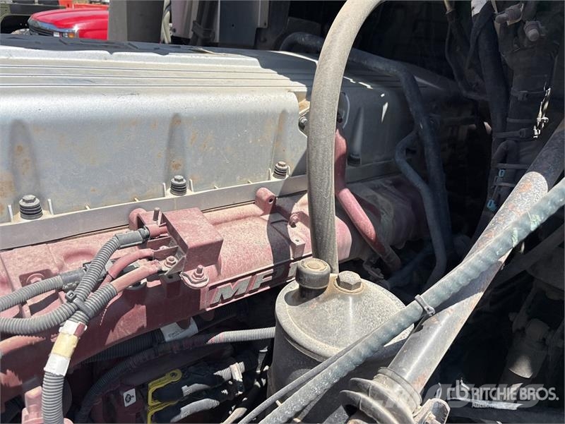 Mack TD713 Truck Tractor Units