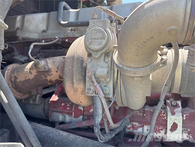 Mack TD713 Truck Tractor Units
