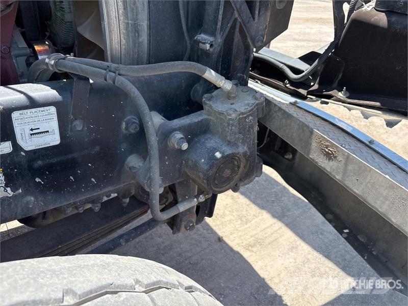 Mack TD713 Truck Tractor Units