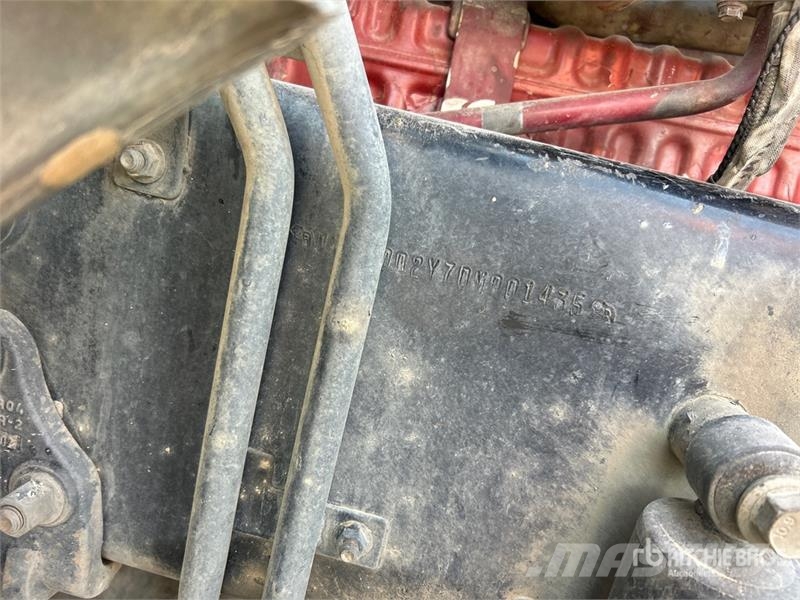 Mack TD713 Autotractoare