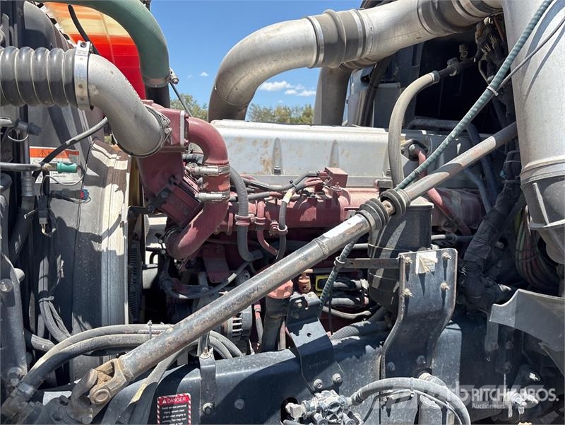 Mack TD713 Truck Tractor Units