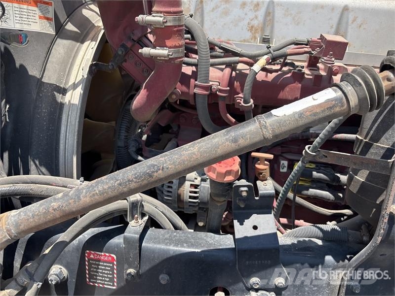 Mack TD713 Truck Tractor Units