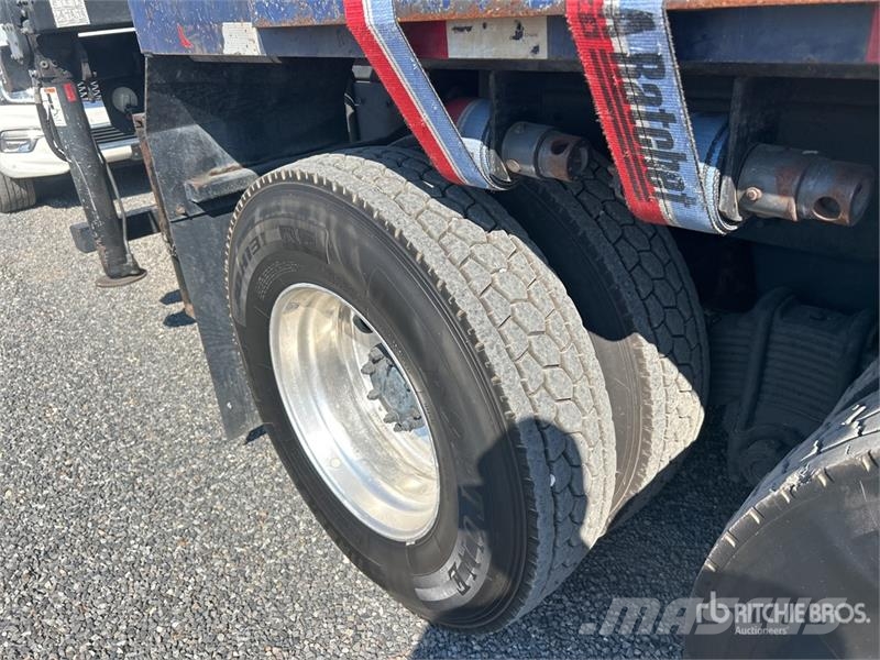 Mack XS166L Knuckle Boom on Mack GU813 6x4 Boom Truck Tovornjaki z žerjavom