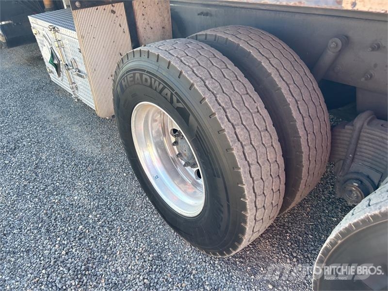 Mack XS166L Knuckle Boom on Mack GU813 6x4 Boom Truck Tovornjaki z žerjavom