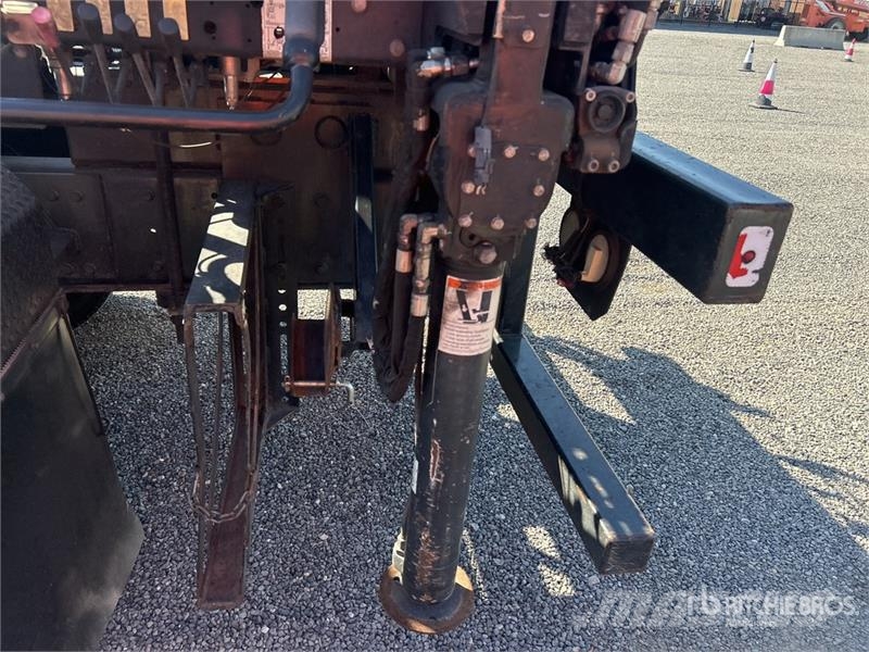 Mack XS166L Knuckle Boom on Mack GU813 6x4 Boom Truck Tovornjaki z žerjavom