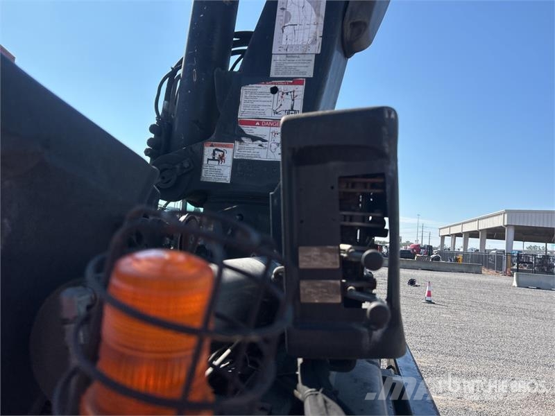 Mack XS166L Knuckle Boom on Mack GU813 6x4 Boom Truck Tovornjaki z žerjavom
