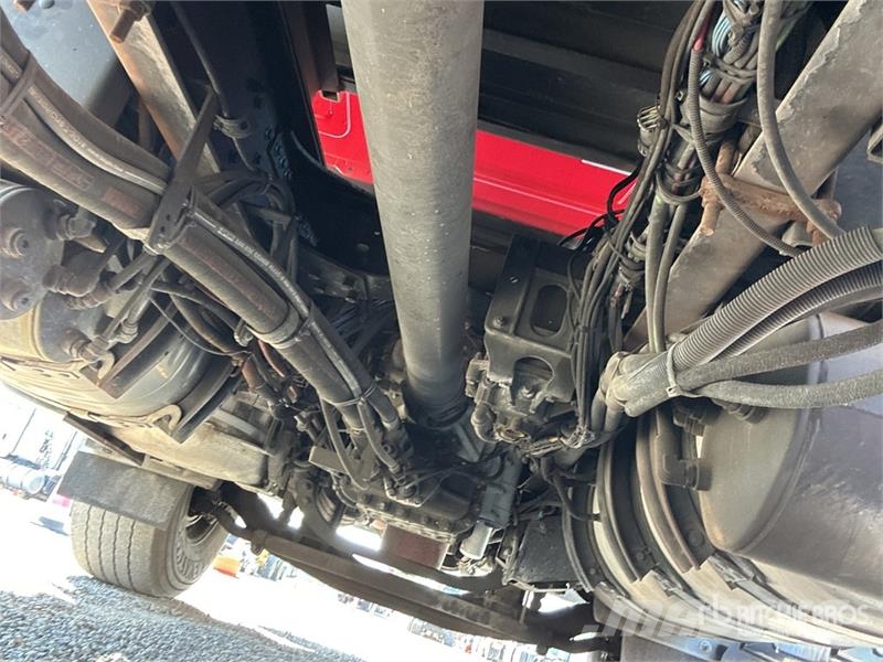 Mack XS166L Knuckle Boom on Mack GU813 6x4 Boom Truck Tovornjaki z žerjavom