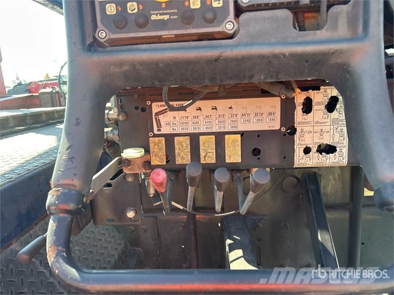 Mack XS166L Knuckle Boom on Mack GU813 6x4 Boom Truck Tovornjaki z žerjavom