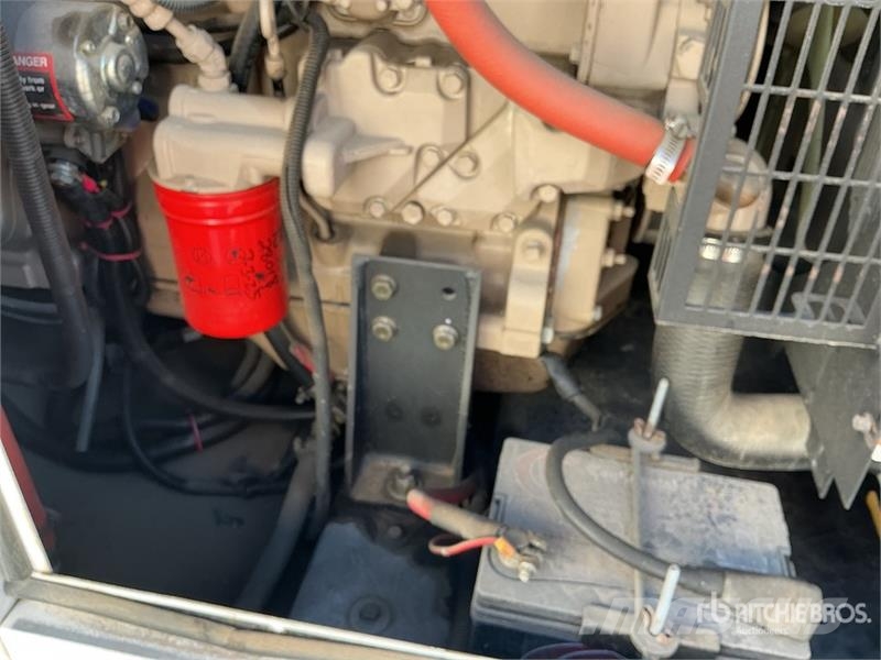 Magnum 71 kVA Mobile Generator Set مولدات ديزل