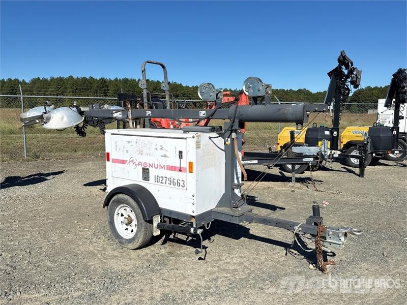 Magnum MLT3060M-01 6 kW Light Tower Light towers
