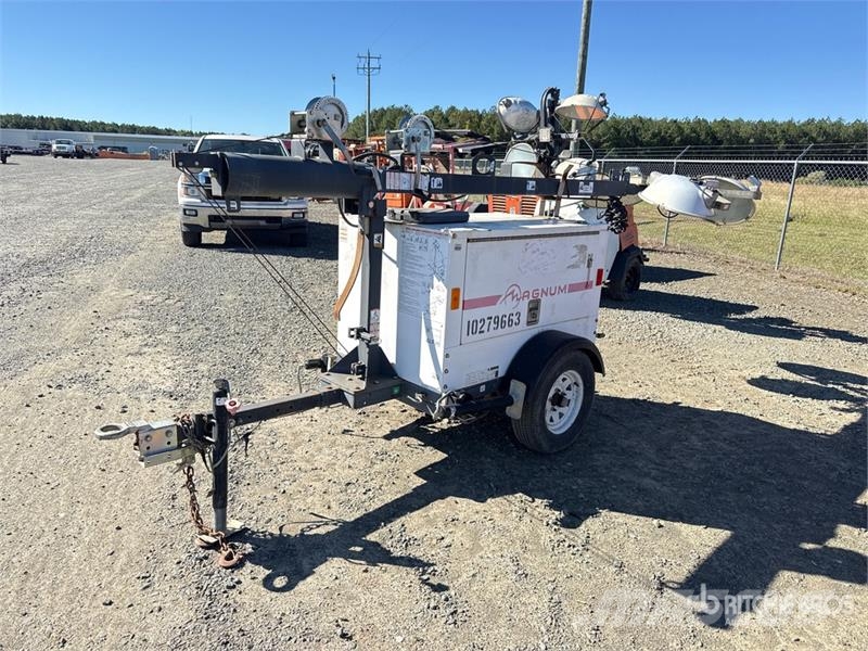 Magnum MLT3060M-01 6 kW Light Tower Light towers