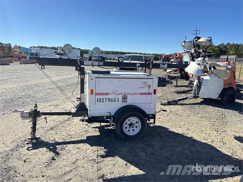 Magnum MLT3060M-01 6 kW Light Tower Light towers