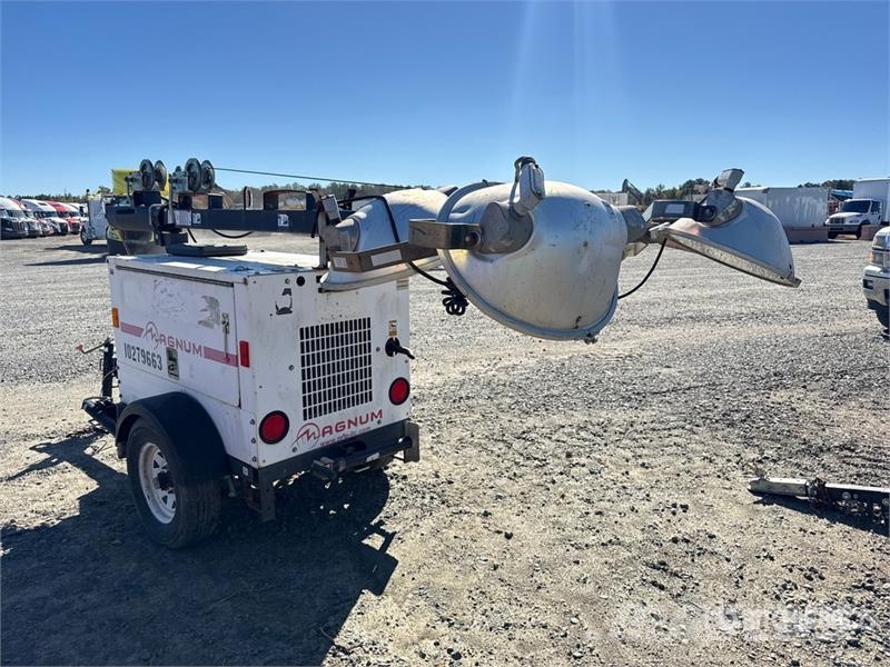 Magnum MLT3060M-01 6 kW Light Tower Light towers