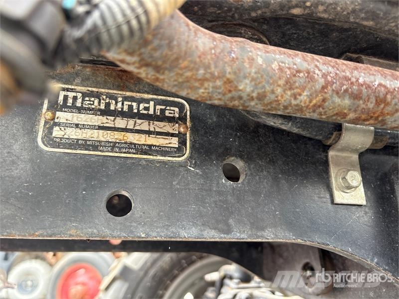 Mahindra 1626H 4WD Utility Tractor Manji traktori