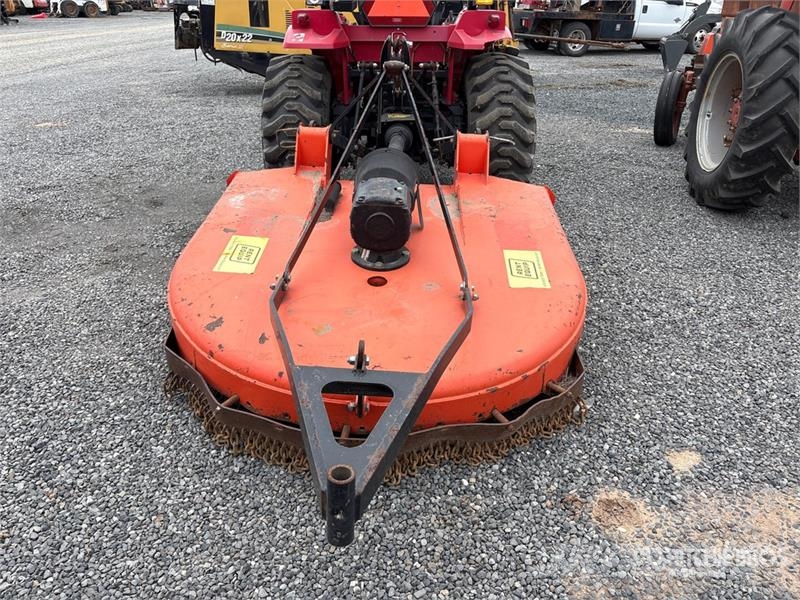 Mahindra 1626H 4WD Utility Tractor Manji traktori