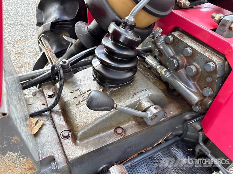 Mahindra 3525 2WD Tractor Traktori