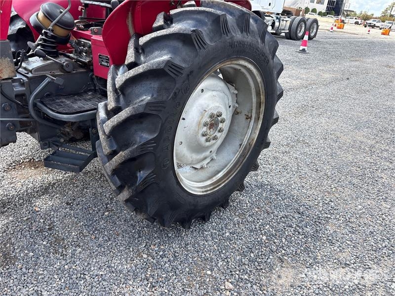 Mahindra 3525 2WD Utility Tractor Manji traktori