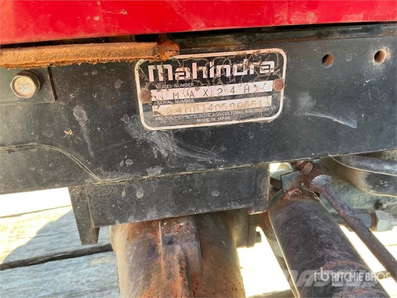 Mahindra Max 24 4WD Utility Tractor Compacttrekkers