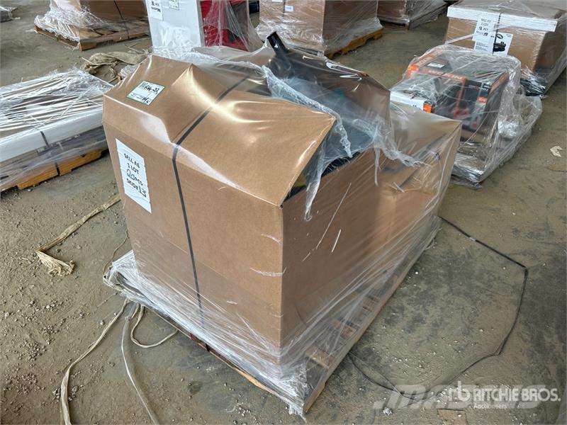 Makita of (2) Boxes of Makita Air Nail Gun & 18 VOLT Cord Outros componentes