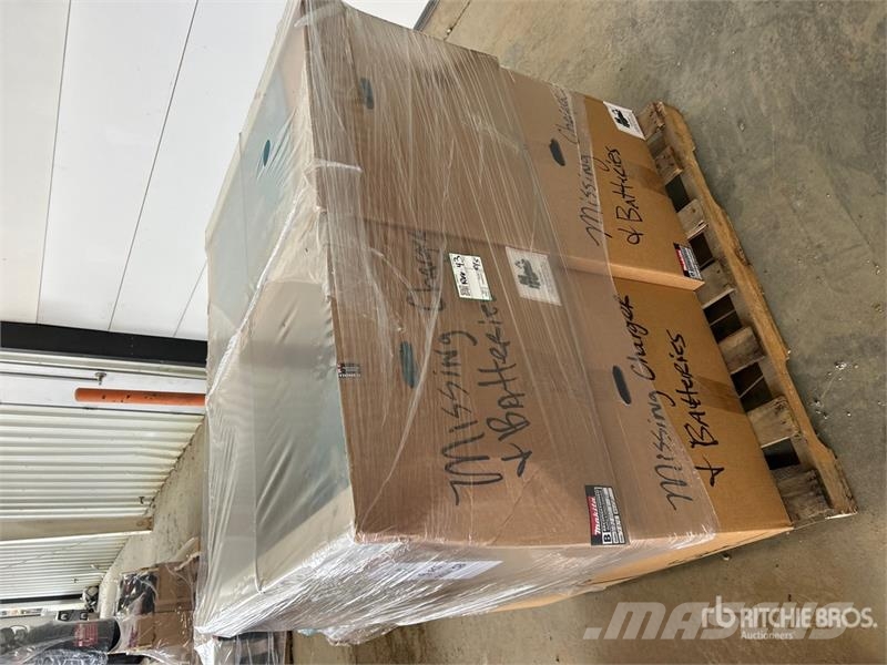 Makita of (4) Makita XML11CT1-B 18 V X 2 LXT Self-Propell Samojízdné sekačky