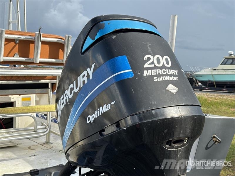 Mako 23 ft Center Console w/ Trailer Other components