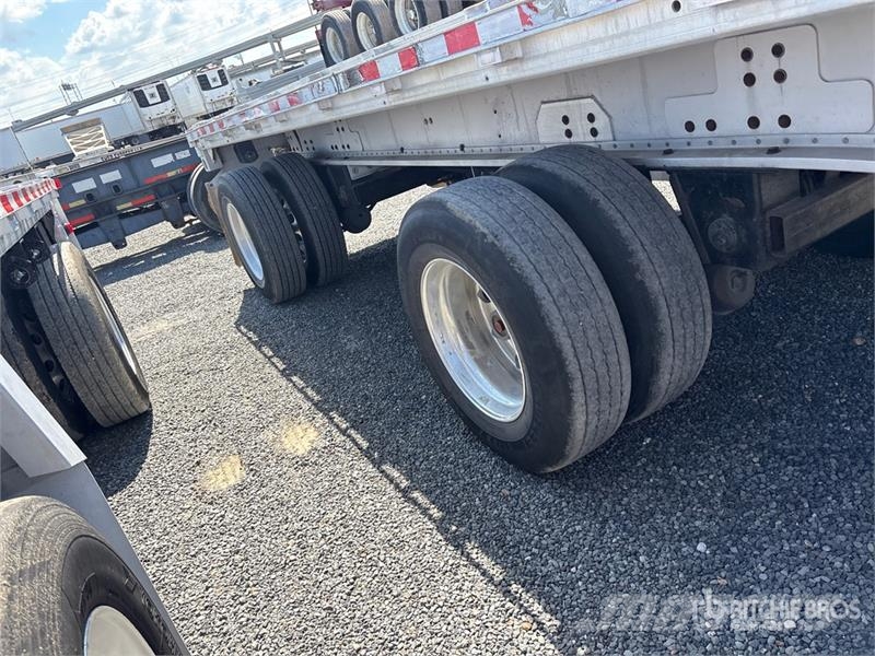 Manac 48 ft T/A Spread Axle Flatbed Trailer Flatbed/Dropside trailers