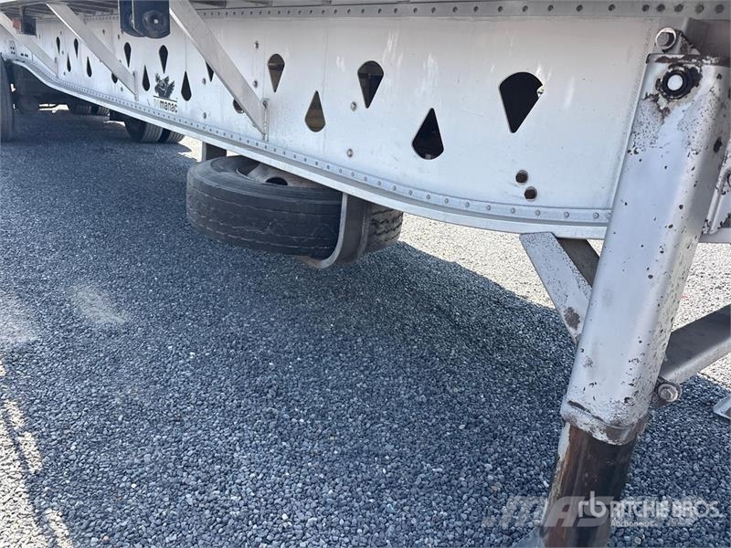 Manac 48 ft T/A Spread Axle Flatbed Trailer Flatbed/Dropside trailers