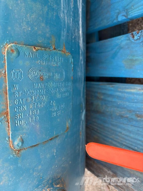 Manchester 120 gal Air Compressor Tank Compressors